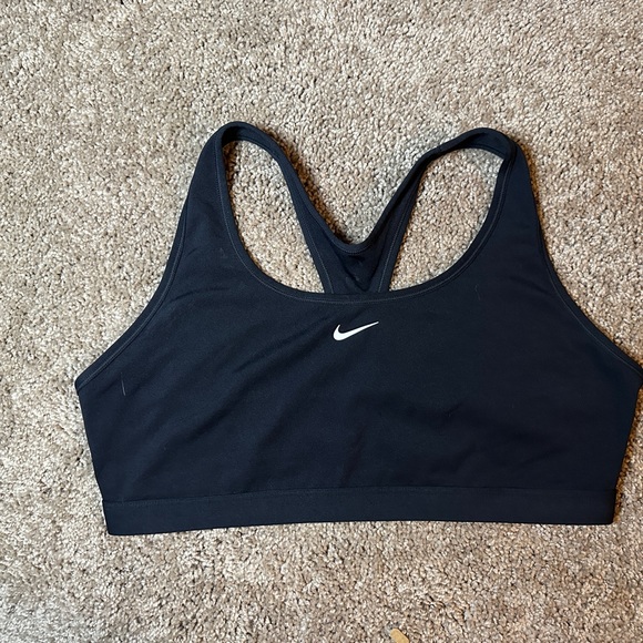 Nike Women's Black Sports Bra - Picture 1 of 3